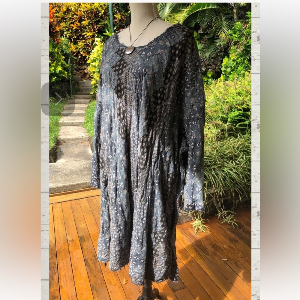 Magnolia Pearl Bell Sleeve Patchwork Dress
